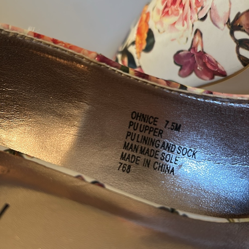 Madden Girl Floral heels - Picture 6 of 10